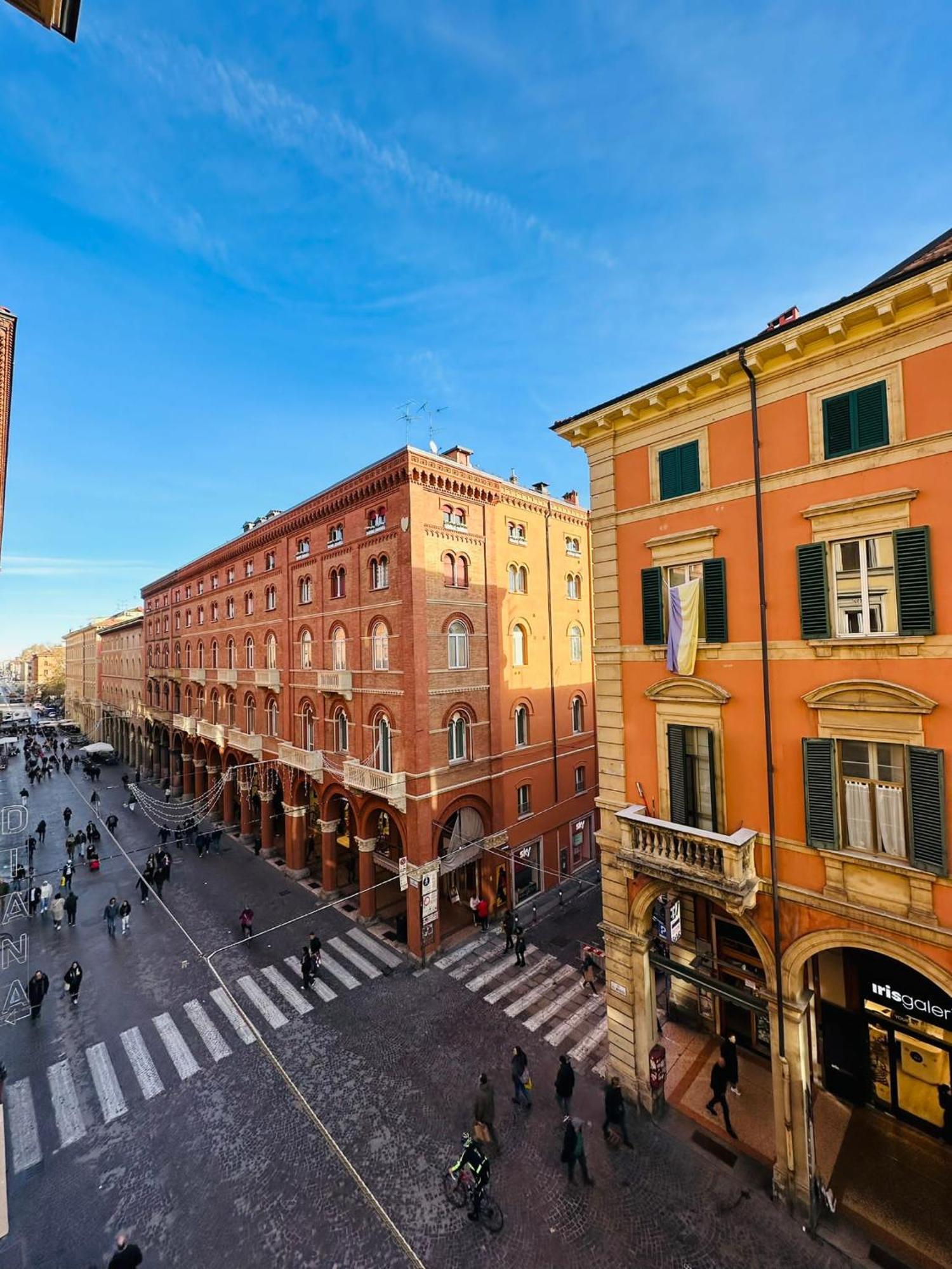 Whouse Suite Apartament Indipendenza 博洛尼亚 外观 照片